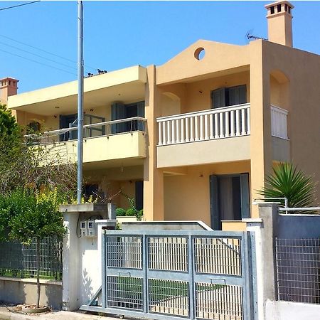 Zach'S House Villa Неа Рода Екстериор снимка